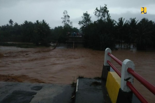  Jembatan Cipatujah Putus, PUPR Kirim Rangka Bailey