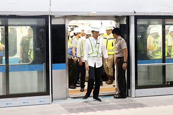  TRANSPORTASI MASSAL IBU KOTA : Tarif MRT Bakal Bervariasi Sesuai Jarak