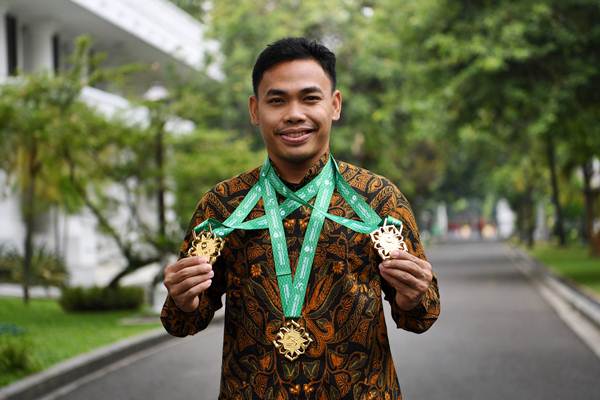  Eko Yuli Irawan Borong Medali Emas di Kejuaraan Dunia Angkat Besi