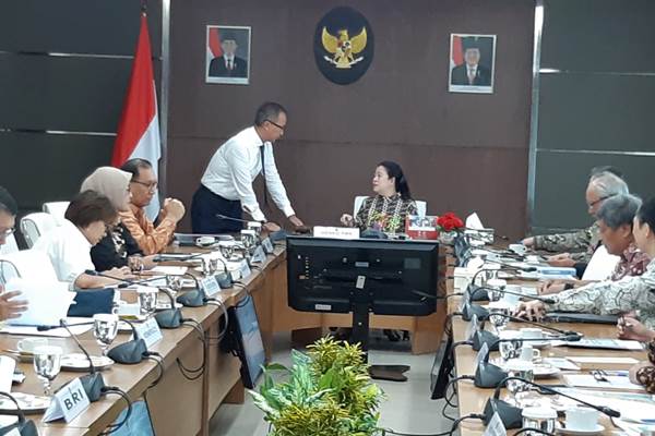  Menko PMK Bahas Permasalahan Penyaluran BPNT