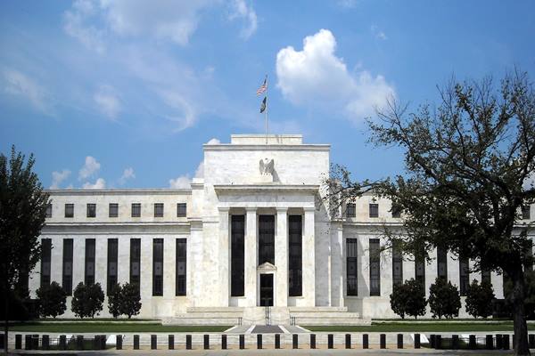  The Fed Rilis Pernyataan Kebijakan, Dolar AS dan Wall Street Tergelincir  