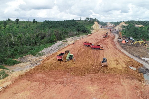  Apa Pasal Prakualifikasi Jembatan Teluk Balikpapan Mundur dari Target?