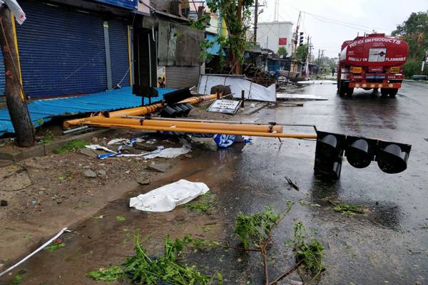  Korban Tewas Topan Gaja Capai 33 Jiwa di India