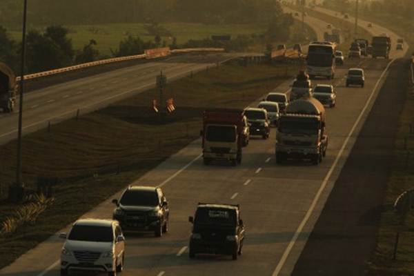   ANGKUTAN LOGISTIK  : Tol Trans Jawa Dinilai Masih Mahal