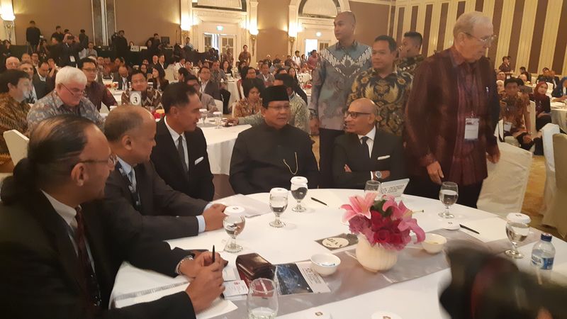 Prabowo Singgung Rusaknya Sistem Demokrasi Indonesia di Forum Ekonomi