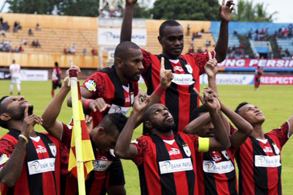  Hasil Liga 1: Dihajar Persipura 1 - 3, PSMS Tinggal Tunggu Waktu Degradasi