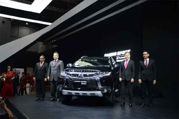  MODEL SUV : Pajero Sport Mulai Diimpor Tahun Depan