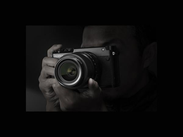  Fujifilm GFX 50R Mirrorless Punya Pasangan 7 Lensa Fujinon