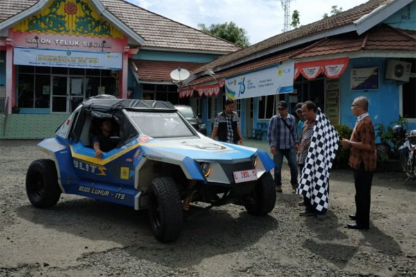  Blits, Mobil Listrik Budi Luhur-ITS Jelajah 1.605 KM Surabaya-Bengkulu