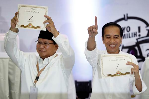 Survei Median: Jokowi Unggul di Pemilih NU, Prabowo di Muhammadiyah