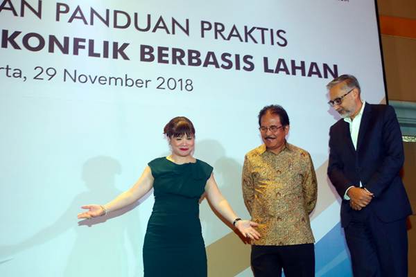  Peluncuran Buku Panduan Penanganan Konflik Berbasis Lahan
