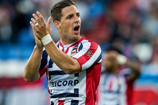  12 Gol, Frans Sol Samai Luuk de Jong Top Skor Eredivisie Belanda