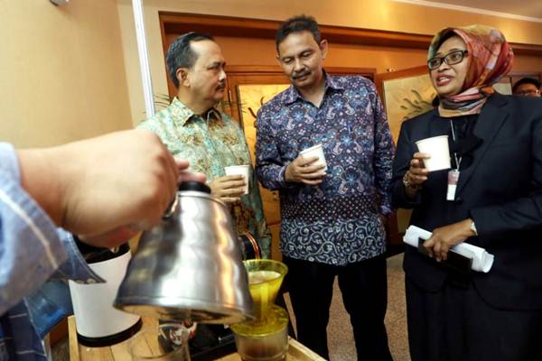  Promosikan Jawa Barat di Investment Forum