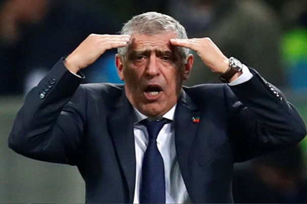  Fernando Santos Tak Akan Biarkan Trofi Nations League Pergi dari Portugal