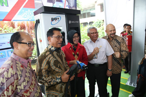  BPPT Resmikan Dua Fast Charging Station Mobil Listrik