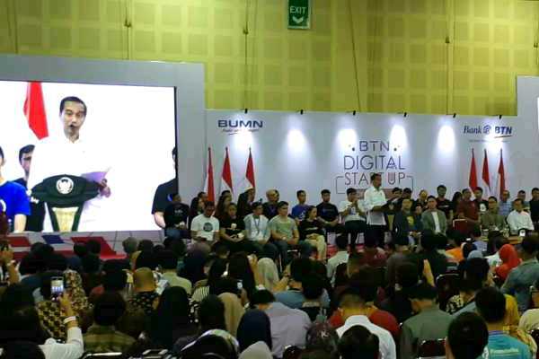  Jokowi: Disrupsi Ciptakan Peluang bagi Anak Muda Menyalip di Tikungan