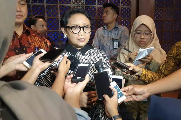  Menlu: Tantangan Perlindungan WNI di Luar Negeri Semakin Besar