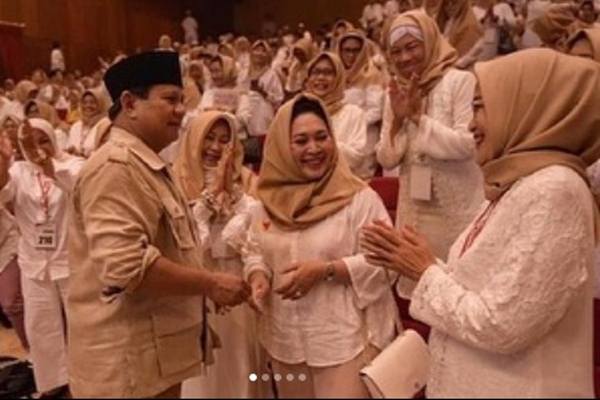  Malau-malu, Titiek Soeharto Penuhi Permintaan Prabowo Nyanyi Lagu Mandarin