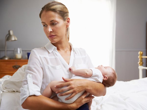  4 Penyebab Kepala Bayi Berkeringat   