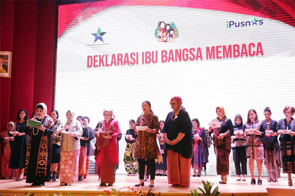  Menko PMK Ajak Para Ibu Indonesia Tularkan Kebiasaan Membaca