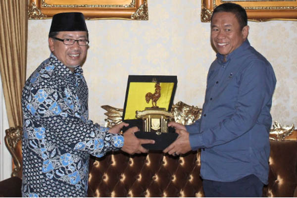  Irvan Rivano Dibui, Herman Suherman Jadi Plt Bupati Cianjur