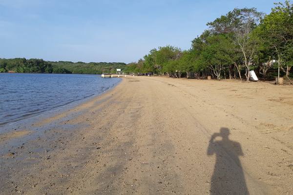  Wisata Ketenangan di White Sandy Beach 