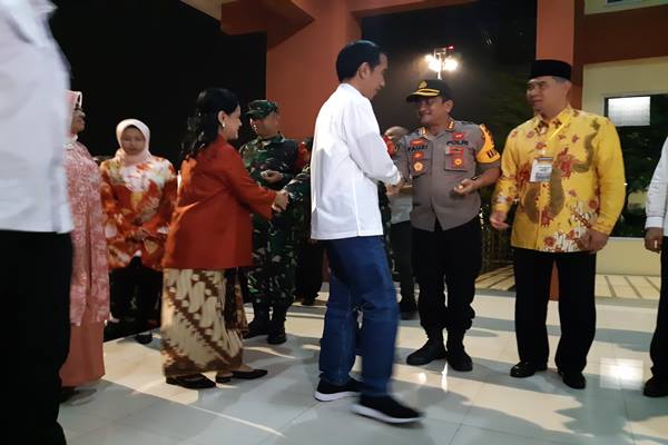  Jokowi Memulai Kunjungan Kerja ke Jambi