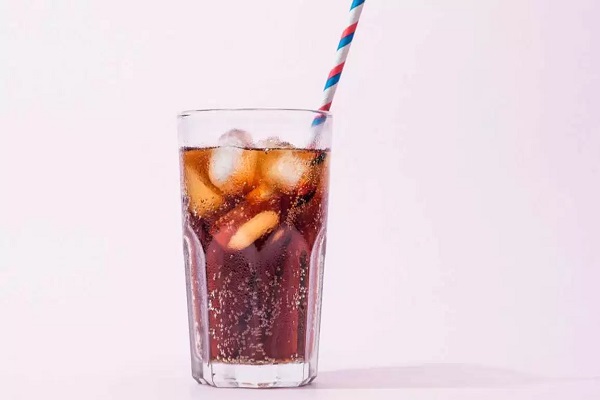  Minuman Bersoda Berisiko Besar Picu Diabetes