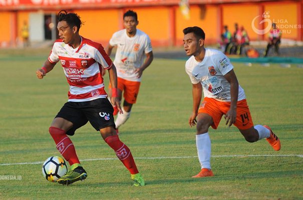  Madura United Pertahankan Bek Kiri Alfath Fathier