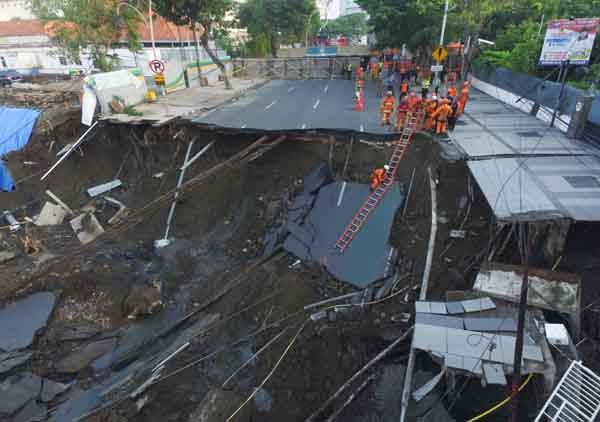  Terkait Longsor di Surabaya, Siloam Hanya Penyewa Gedung