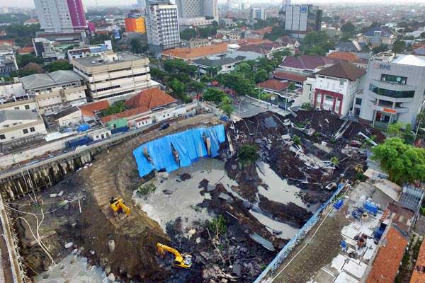  Jalan Gubeng Amblas, Perbaikan Fungsi Jalan Butuh 10 Hari