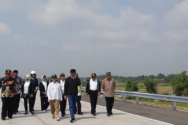  Pagi Ini, Jokowi Susuri Surabaya-Semarang Lewat Jalan Tol