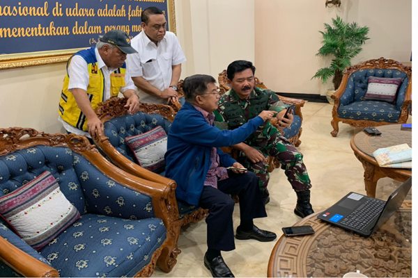  Wapres Jusuf Kalla Pimpin Rapat Penanggulangan Tsunami Anyer