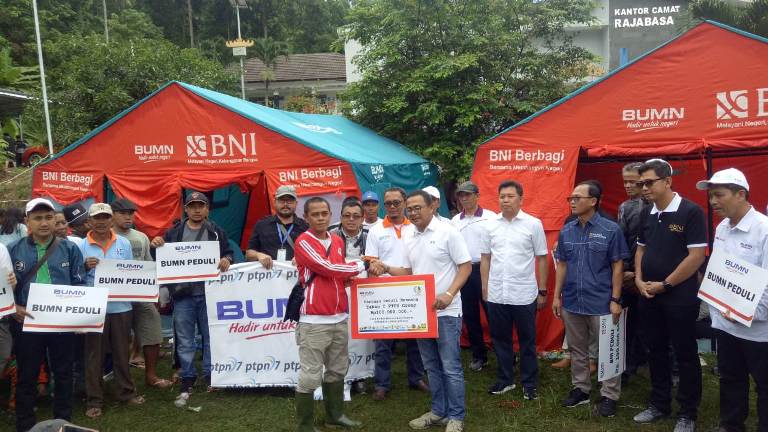  BUMN Peduli Salurkan Bantuan Darurat Tsunami di Lampung