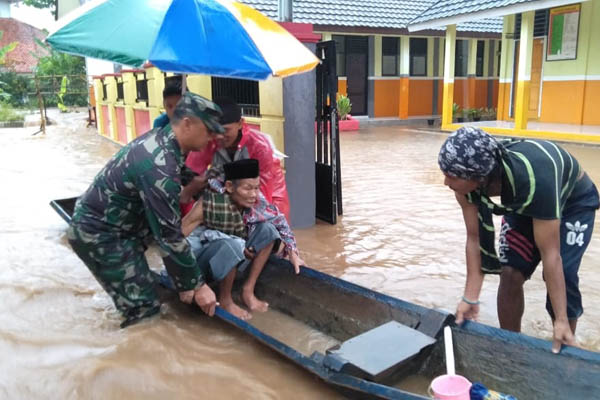  Sungai Cikalumpang Meluap, Dua Desa di Serang Terendam Banjir