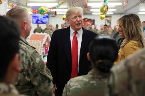  Kunjungi Pasukan AS di Irak Tiba-Tiba, Trump Dinilai Langgar Kedaulatan