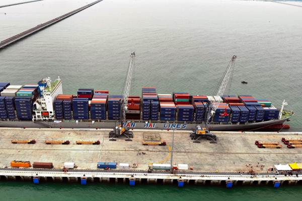  2019, Bongkar Muat Kontainer di Pelabuhan Kuala Tanjung 100.000 TEUs