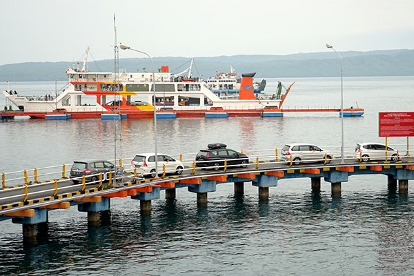  ARUS PENUMPANG PELABUHAN KETAPANG