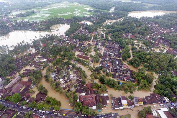  Empat Desa di Lebak Dihantam Banjir