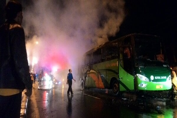  Bus Royal Safari Terbakar di Boyolali, 40 Penumpang Tunggang Langgang