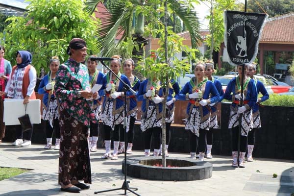  Sambut Tahun Baru 2019, Bandara Adisutjipto Selenggarakan Kirab Kereta Kencana Adisutjipto