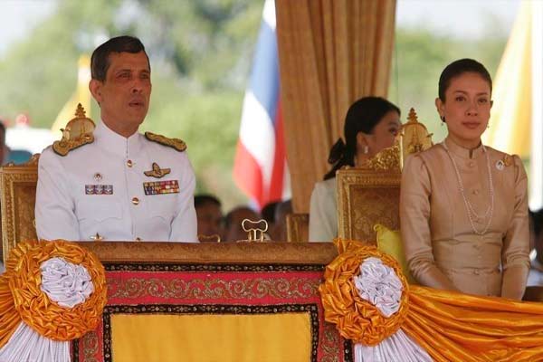  Raja Thailand Vajiralongkorn Resmi Dinobatkan Mei 2019