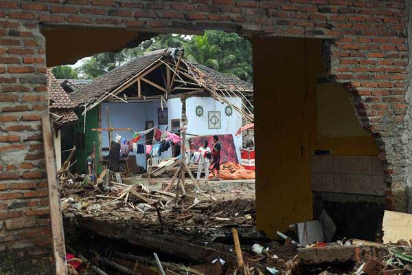 Presiden Tinjau Lokasi Terdampak Tsunami di Lampung