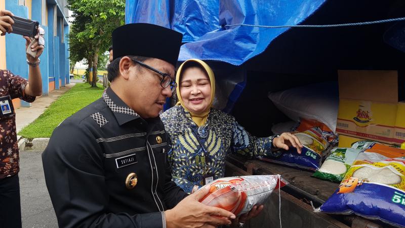  Bulog Malang Gelontorkan 26.000 Ton Beras Lewat Operasi Pasar