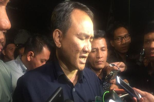  TKN Jokowi-Ma\'ruf Desak Penyidik Sita Ponsel Andi Arief