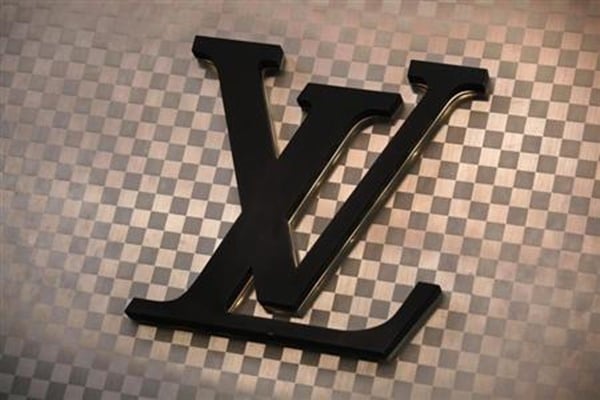  Apple Jadi Korban Perlambatan China, Louis Vuitton & Merek Mewah Lain Tunggu Giliran