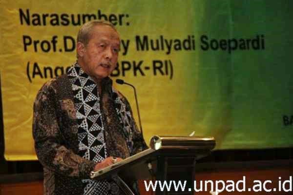  Almarhum Prof Eddy Dimakamkan di Dredet Bogor