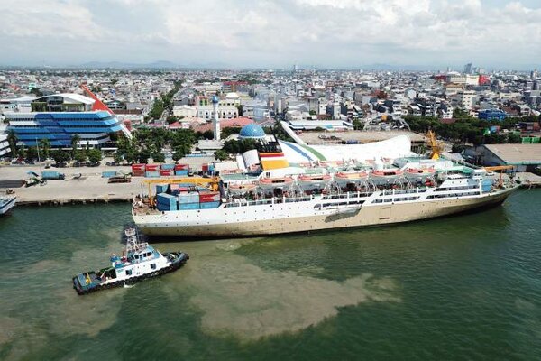  Penumpang Kapal di Makassar Meningkat 23,9% Periode Natal dan Tahun Baru