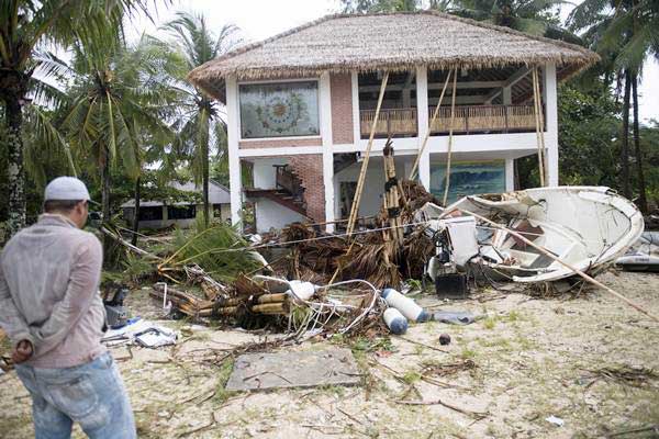 Tsunami Selat Sunda: OJK Pertimbangkan Keringanan Bagi Debitur Terdampak
