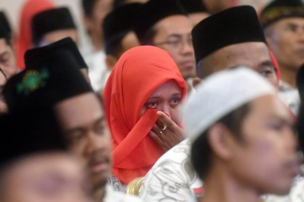  Ada Guru Menangis saat Bersilaturahmi dengan Presiden Jokowi